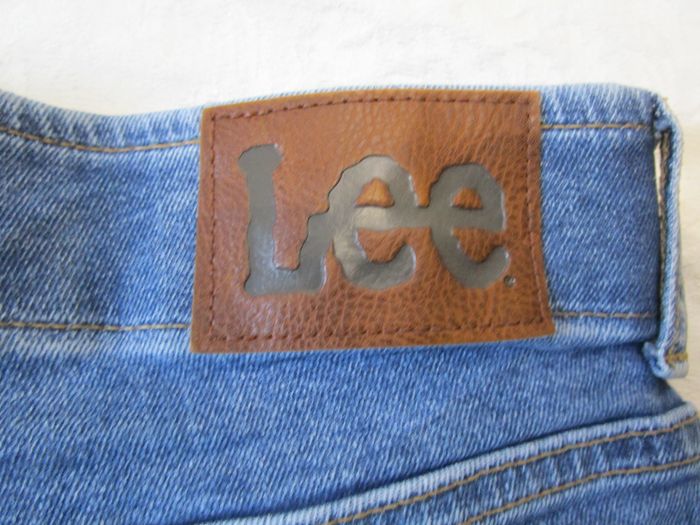 Jean homme LEE Extreme Motion coupe Straight Tapered Taille 42 W33 L32 Bleu (J262) - photo numéro 8