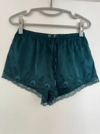 Short pyjama