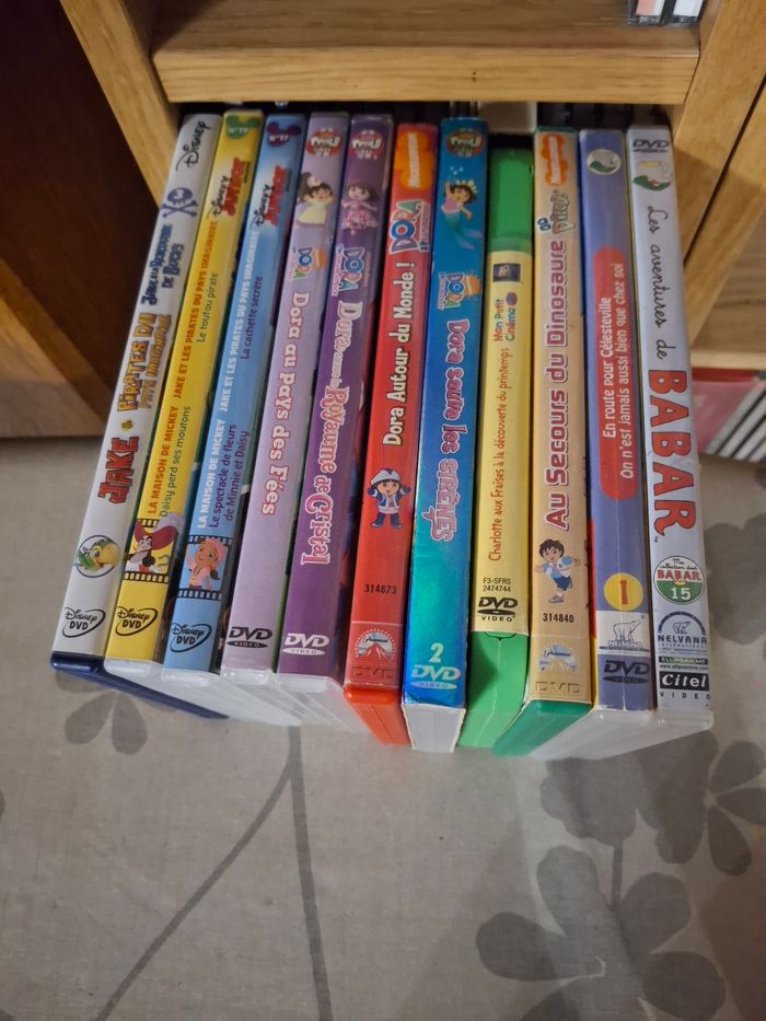 Lot de DVD divers enfants