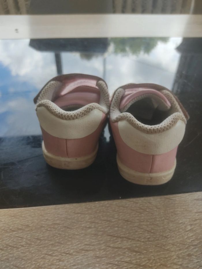 Chaussures bébé pointure 20 - photo numéro 3