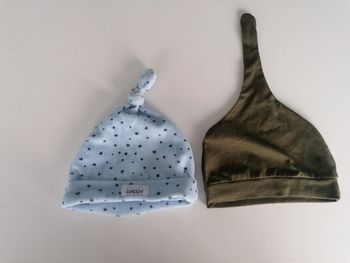 Lot 2 bonnets naissance T 9 - 12 mois 👶