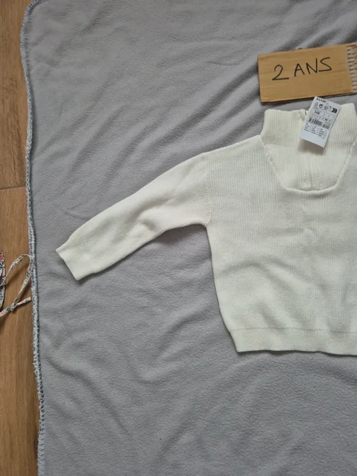 Pull neuf 24 mois kiabi - photo numéro 2