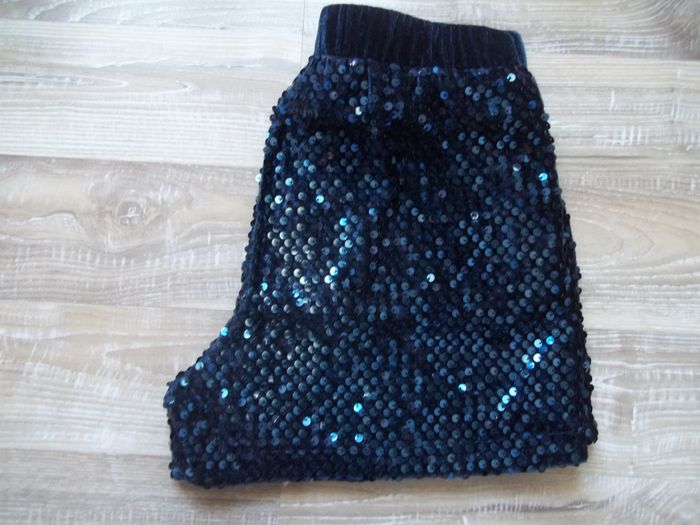 Short velours à sequins bleu marine Kiabi 12 ans - photo numéro 4