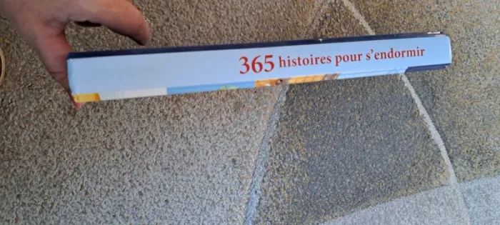 Livre "365 histoires pour s'endormir" - photo numéro 2