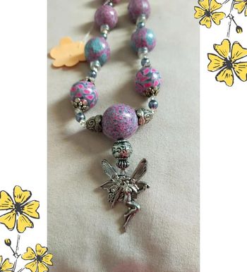 Collier fée en perles de pâte polymère – Pièce artisanale _ Collection Nuances de Rose