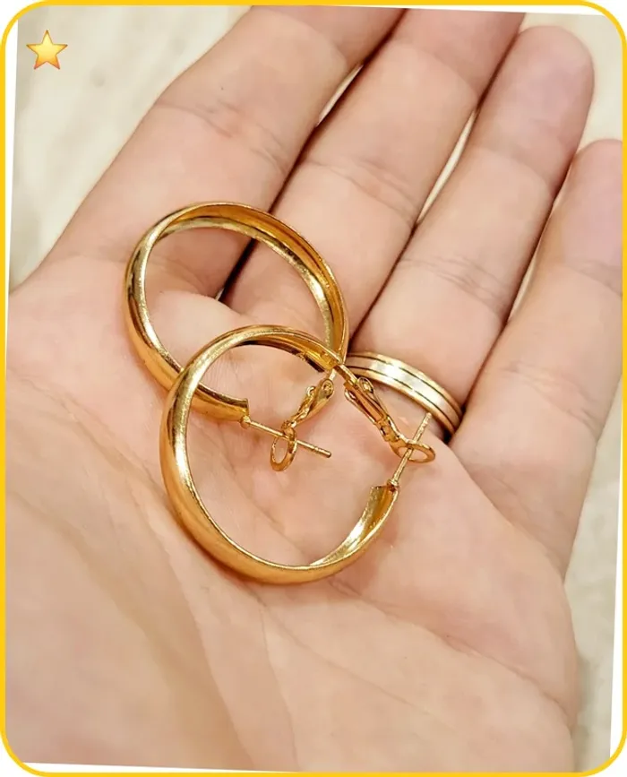 Boucles d’oreilles créoles dorées – Bijoux fantaisie intemporels - Très bon état