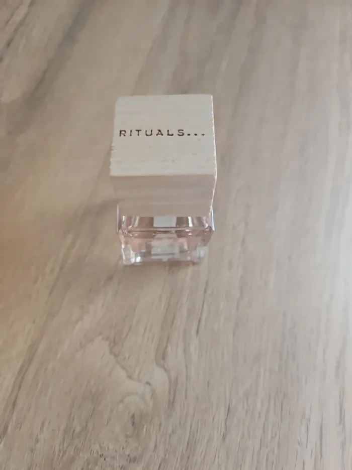 Mini parfum Rituals Fleurs de l'Himalaya - photo numéro 2