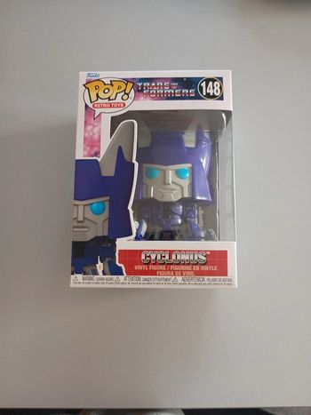 Pop transformers cyclonus