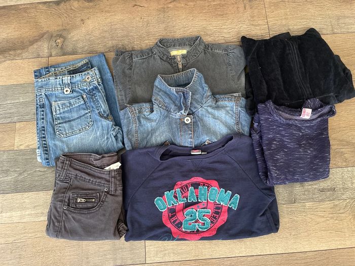 Lot de vêtements