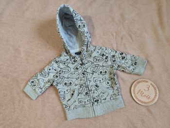 Veste gillet, grise avec tête d'animaux , taille 3 mois, Kiabi 👣