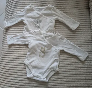 lot 2 bodies neuf Prématuré