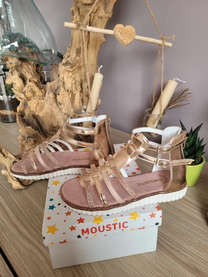 Nu pieds pointures 30 neuf. - photo numéro 5