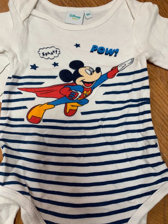 Lot 2 bodies manche courte et 2 bodies manche longue Mickey 18mois - photo numéro 2