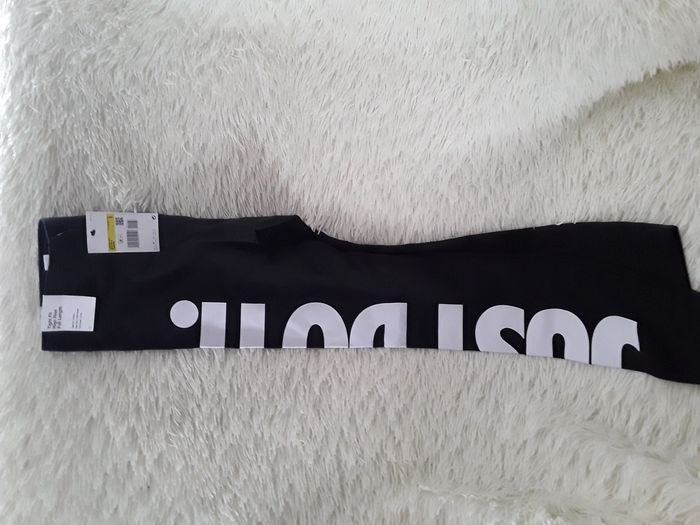LEGGINGS NIKE NEUF - photo numéro 4
