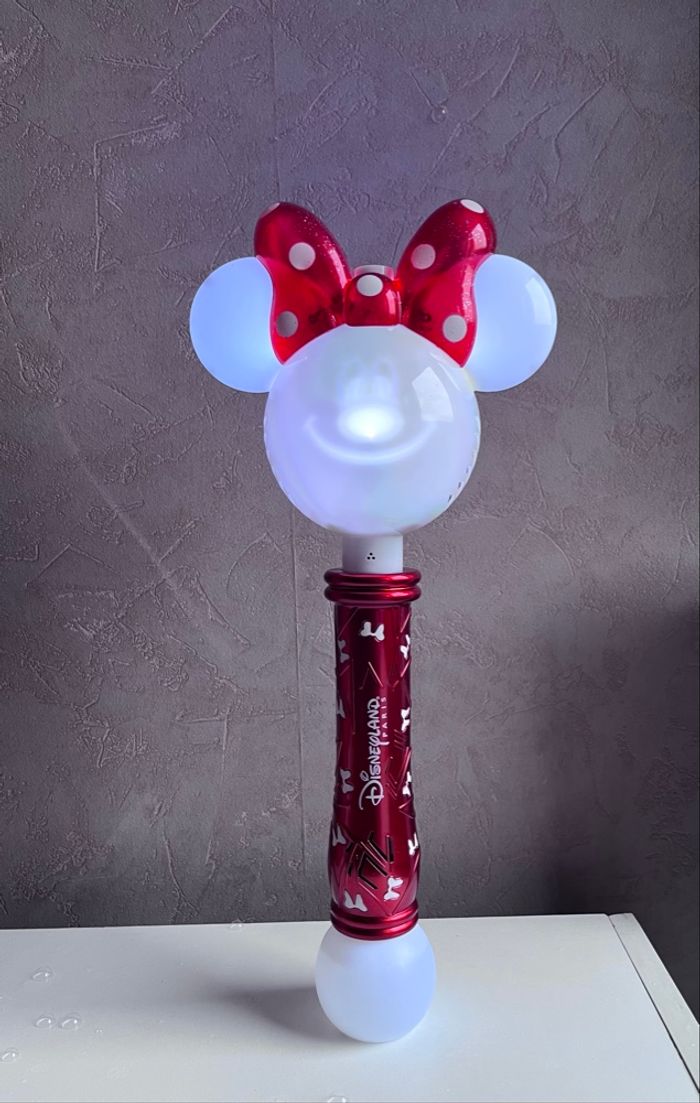Souffleur à bulles/baguette à bulles Minnie Disneyland Paris - photo numéro 4