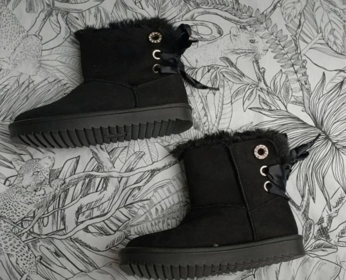 Moon Boots noires Shop One Neuves Pointure 34