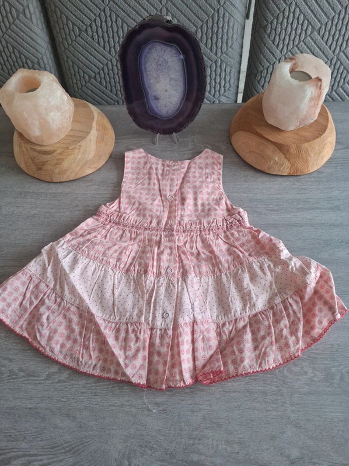 Robe été 6 mois 👗 - photo numéro 4