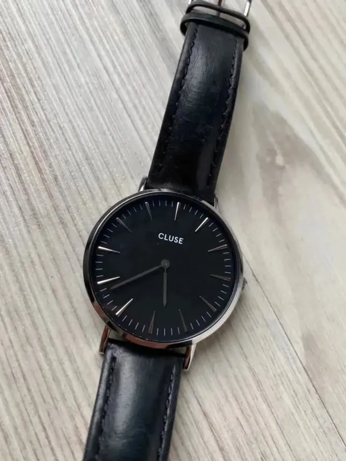 Montre Cluse en cuir noir pour femme - photo numéro 4