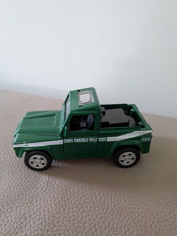 Voiture pick up Land Rover Defender