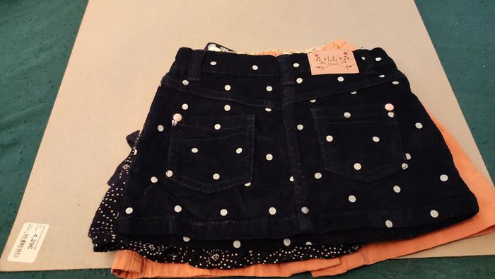 lot 4 jupes 4 ans - photo numéro 9