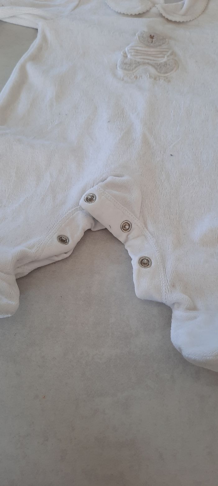 Pyjama 1 mois - photo numéro 3