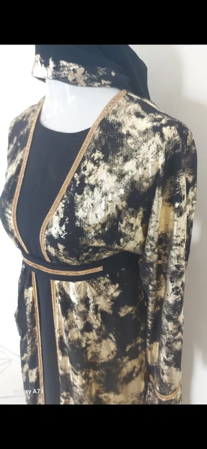 Kimono caftan doré événement neuf - photo numéro 11