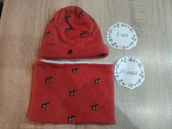 Ensemble bonnet et tour de cou enfant 2/3ans okaidi tbe
