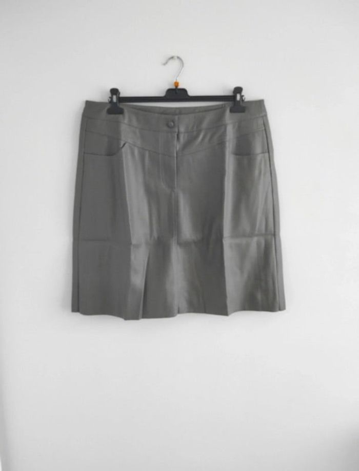 jupe neuve taille 46