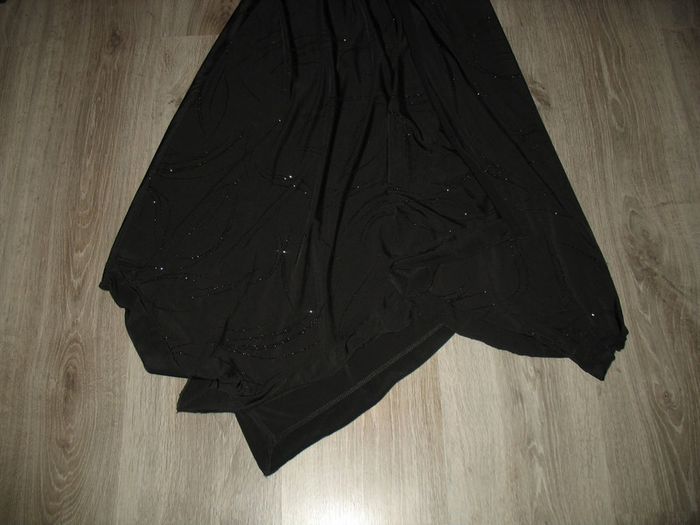 ROBE DE SOIRÉE MI LONGUE NOIRE A BRETELLES"CACHE CACHE" - TAILLE 40 - n°09 - photo numéro 4