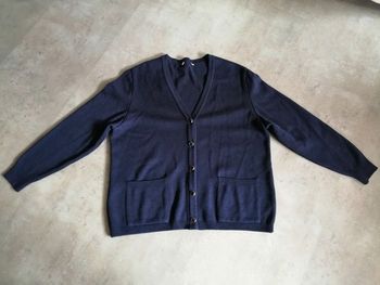 gilet marine  taille 38-40 belle qualité