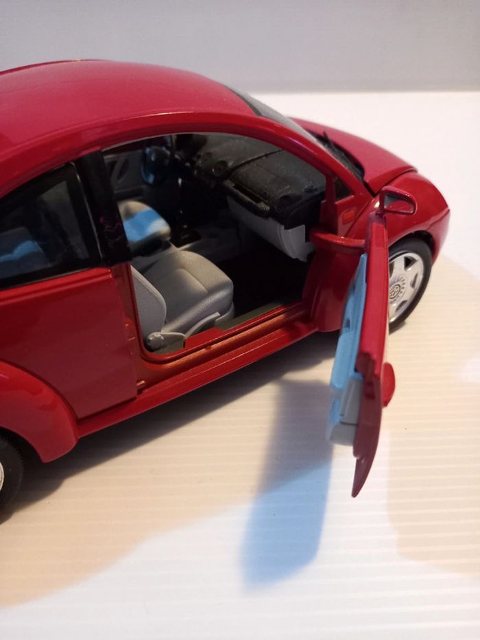 Burago 1/18 New beetles - photo numéro 10