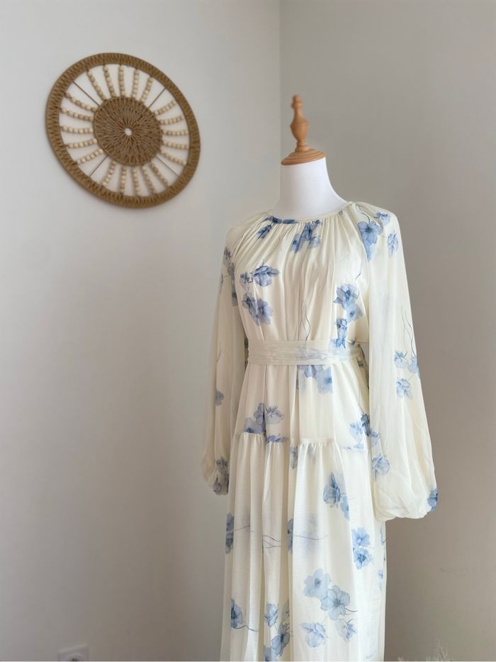 robe fleurie bleue - photo numéro 3