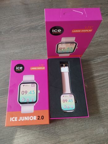 Montre connectée junior ice watch rose neuve - Comme neuf sur Beebs
