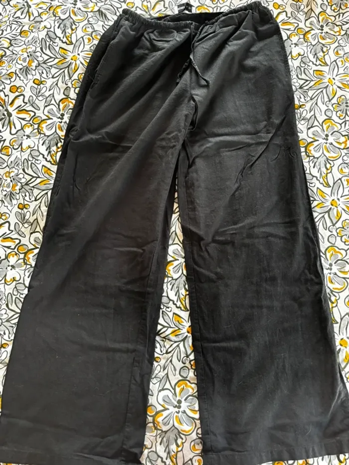 Pantalon noir Bershka – Taille M – Neuf – 20€ - photo numéro 3