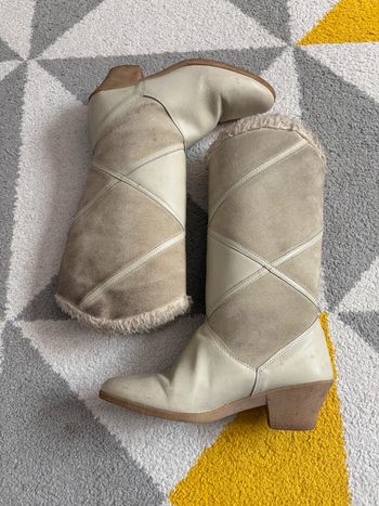 Bottes à talons en cuir vintage couleur beige Taille 38