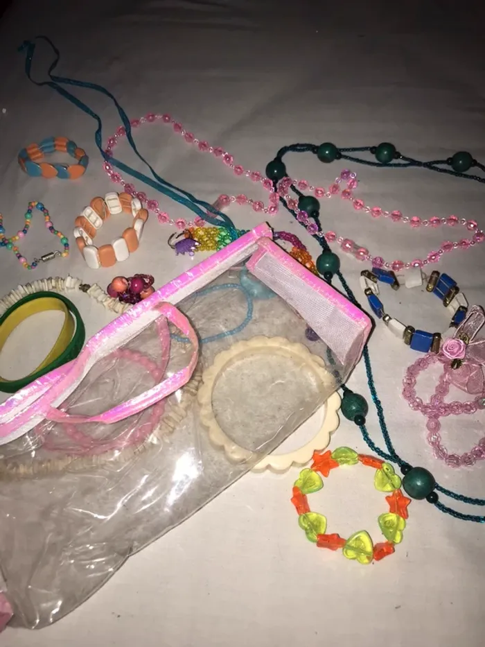 Lot de bijoux