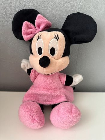 Peluche Minnie rose Disney – très bon état