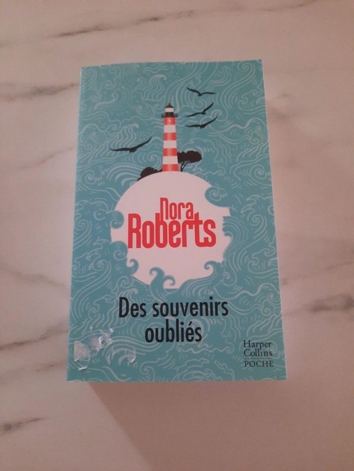 Livre " Des souvenirs oubliés" - Nora Roberts