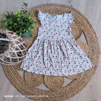 🍒 Robe motif cerises – 5 ans / 110 cm – Primark – Très bon état