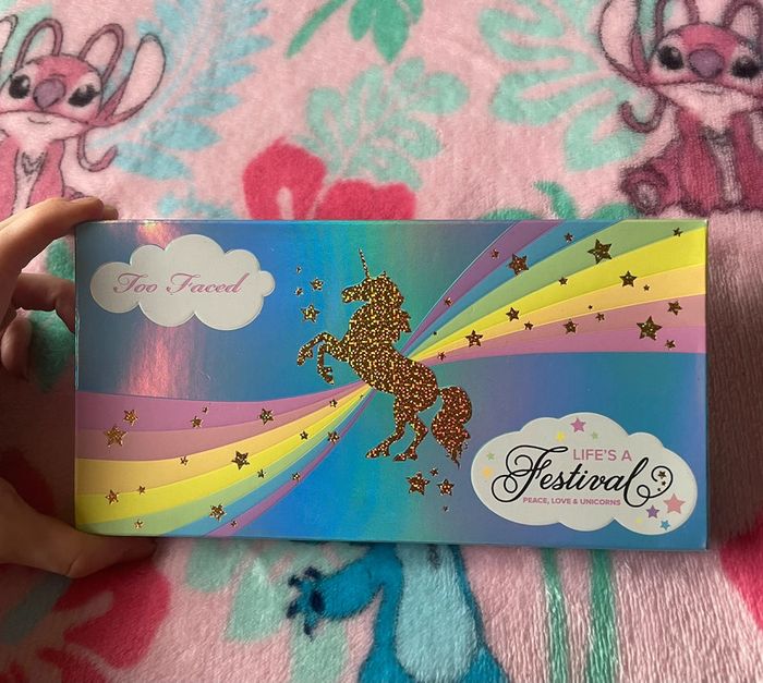 Magnifique palette life’s a festival Too Faced - photo numéro 2