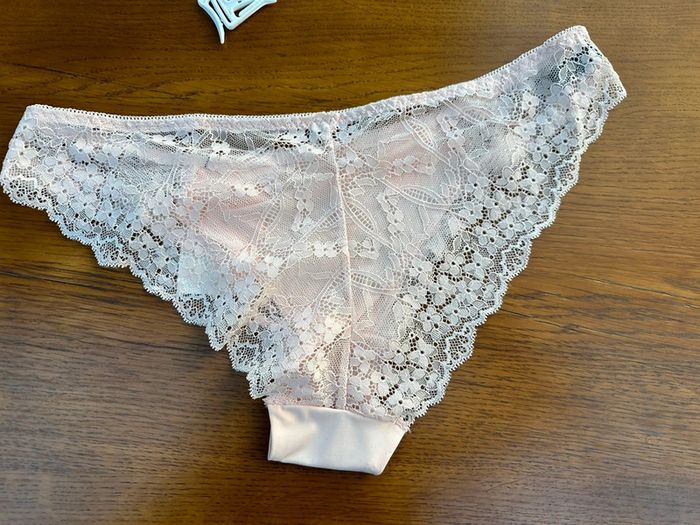 Ensemble jean-louis scherrer soutien gorge 90C + culotte 42/44 - photo numéro 13