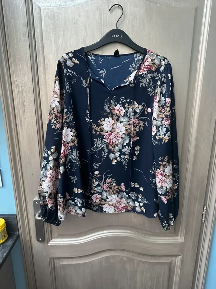 Blouse bleu marine fleuri Shein 44 fluide et légère