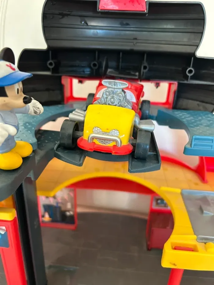 Garage de Mickey - photo numéro 8