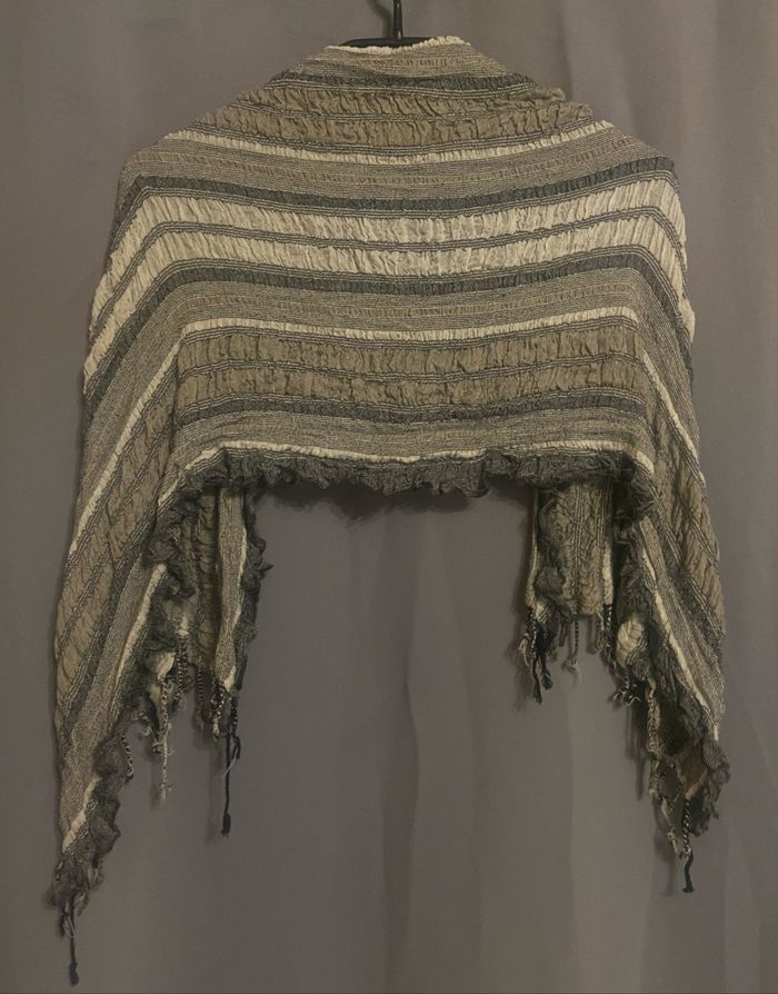 Écharpe rayée noire,blanche et beige - photo numéro 3