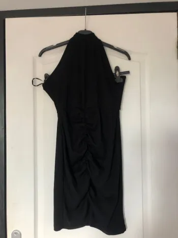 Robe dos nu