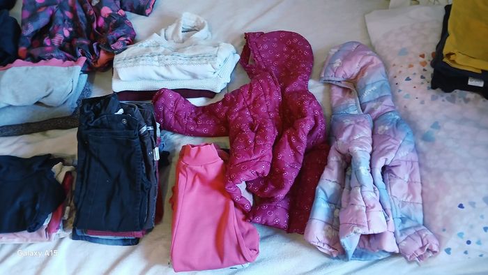 Lots vêtement fille 2 à 4 ans - photo numéro 5