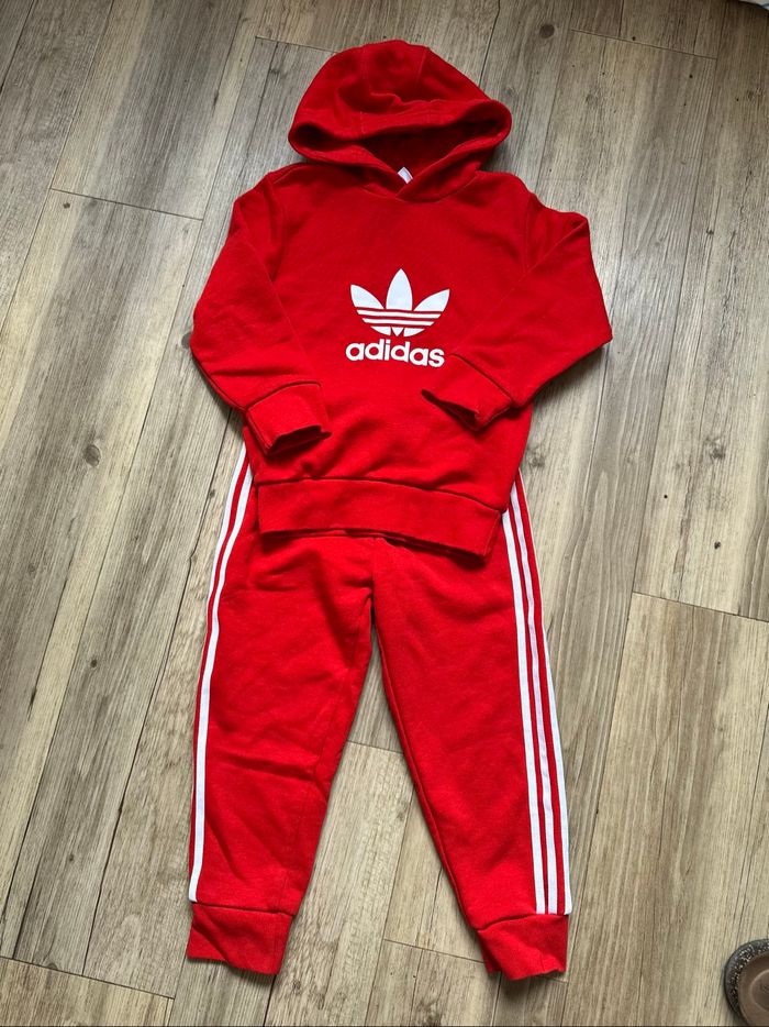 Ensemble jogging Adidas rouge fille 3/4 ans - photo numéro 4