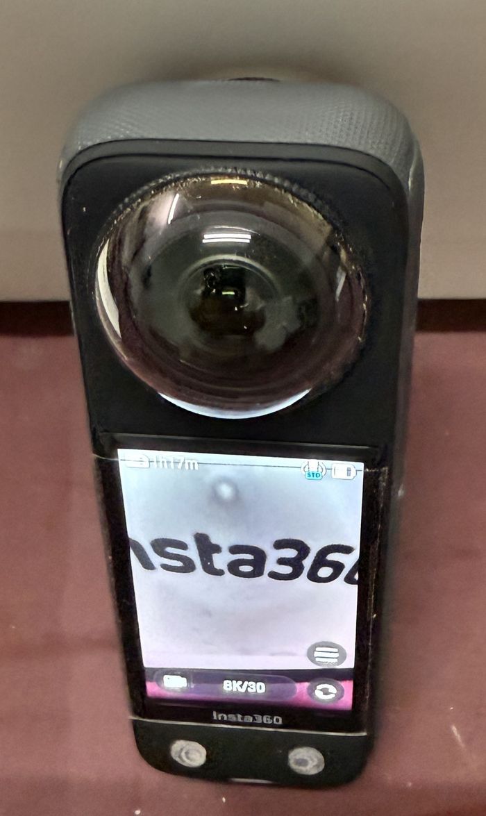 Caméra d'action numérique 360° 4K Insta360 X4 avec écran tactile et accessoires - photo numéro 4