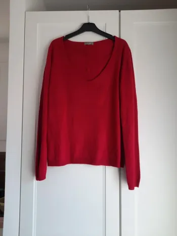 Pull rouge