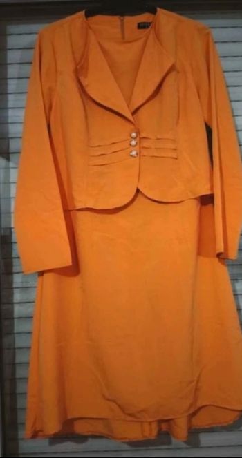 Haut en très bon état